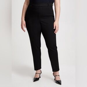 NWT Laura Slim Leg Pull-on Jeans